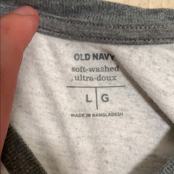 Old navy soft washed long sleeve - Picture 2 of 2